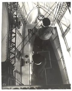 Foto aérea de la sala de control - aeronave USS Akron - Audiencia federal de 1933 - Imagen 1 de 1