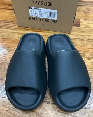 NUEVO EN CAJA Adidas Yeezy Slides Dark Onyx ID5103 Para hombres Talla 7 Foto 1 de 4