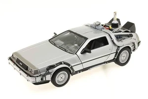 1/24 DELOREAN DMC 12 TIME MACHINE BTTF 2 WELLY 22441W - Foto 1 di 1