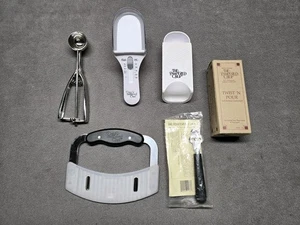 The Pampered Chef Kitchen Tool Lot Of 6 Piece's Corkscrew Measuring Cups Others - Picture 1 of 12