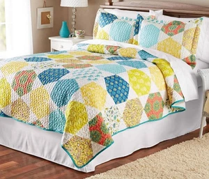 Mainstays Patchwork Quilt Multicolor Hexagon Comforter Queen/Full 86”x86” Shams - Picture 1 of 13