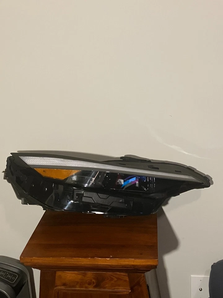 FARO DERECHO HYUNDAI ELANTRA N LINE 2024-2025 OEM 92102 AA740 Foto 1 de 4