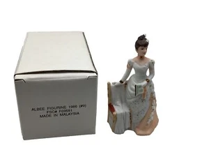 1986 Avon Mrs. Albe Miniature Presidents Club Tribute Porcelain Figure w/ Box - Picture 1 of 8
