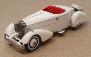 Minimarque 43 1/43 Scale CS1B - 1934 Packard Boattail Speedster - White - Picture 1 of 6