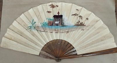 GRAN ABANICO DECORADO A MANO PRINCIPIOS SIGLO XX - Imagen 1 de 4