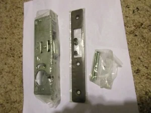 NUOVO CHIUDIPORTA INTERNAZIONALE DH-1820-H GANCIO BULLONE DEADLOCK 1-1/8" - Foto 1 di 5