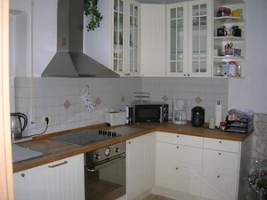 77m² Wohnung mit Einbauküche und großem Balkon zentral in Leer zu vermieten! - Bild 1 von 7