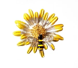 Yellow Bumble Bee on a flower pin brooch with large sunflower crystal bee NEW - Picture 1 of 4