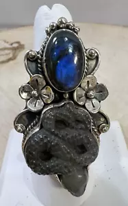 ANELLO fatto a mano in labradorite e serpente intagliato gotico BOHO, dichiarazione gioielli spigolosi - Foto 1 di 13