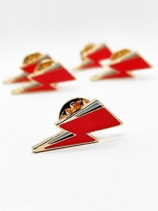 Lightning Bolt Aladdin Sane Badge David Bowie Pin