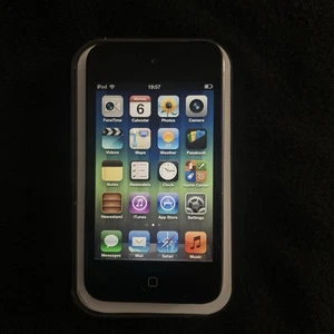 Apple iPod Touch 8GB | 4th Generation Classic Nano Watch SE Pro Series iTunes - Picture 1 of 3