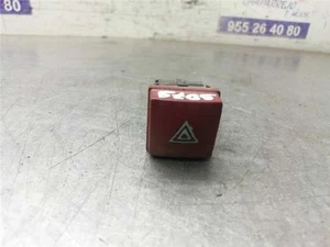 INTERRUPTOR LUZ ADVERTENCIA PEUGEOT 207 1.6 16V HDi (90 CV) 9HX 2006 964721220R - Imagen 1 de 2