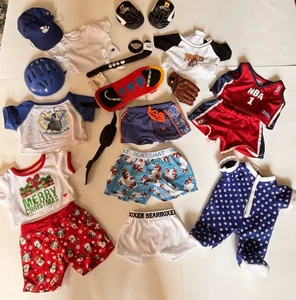 Build-A-Bear Workshop BABW Paket Junge Kleidung Schuhe & Zubehör PJ Shirts Shorts - Bild 1 von 18