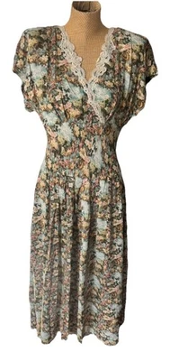 All That Jazz 90 年代女式复古连衣裙 13 码 14 花卉花边纽扣背面仙女垃圾 — 第 1/4 张图片