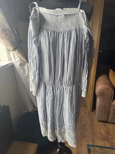 Hallhuber Women's Playsuit Brand New Size 12 Off Shoulder Beautiful - Picture 1 of 4