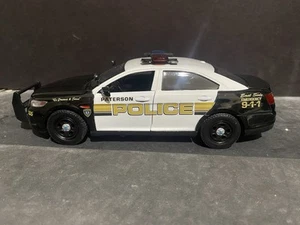 Paterson Police NJ 1:24 Scale 2013 Ford Taurus Police Interceptor Die-cast Model - Picture 1 of 4