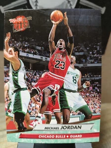 1992-93 Fleer Ultra #27 Michael Jordan Chicago Bulls - Picture 1 of 2