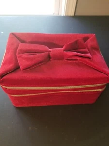 New Estee Lauder Red Velvet Cosmetics Makeup Case Cosmetics NOT Included - Picture 1 of 6