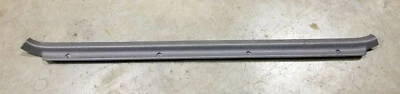 Передняя панель дверного порога со стороны пассажира 1990-1995 Toyota 4Runner СЕРАЯ - Изображение 1 из 4