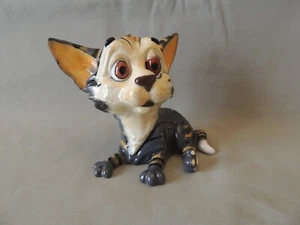 Vintage decorative ceramic and porcelain cat figure - Picture 1 of 10