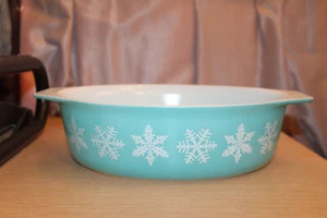 PYREX Vintage Mid Century 043 1 1/2 QT Blue Snowflake Casserole Dish NO LID - Picture 1 of 9