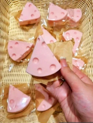 Slow Rise Squishy Cheese Squeezable Anti Stress Relieve Decompression Unwind - Imagem 1 de 4