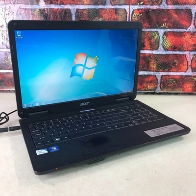 Portátil retro para juegos Acer Aspire Celeron 900 2,20 GHz 2 GB RAM (Windows 7 64 bits) Foto 1 de 4