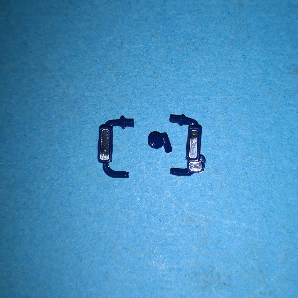 Corgi US54207 Flexible Clipper Bus Greyhound Lines Spare Mirrors F2.1 - Image 1 of 1