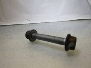 VW Golf MK5 R32 05-09 3.2 left Rear Suspension Wishbone Arm mount bolt q - Picture 1 of 4