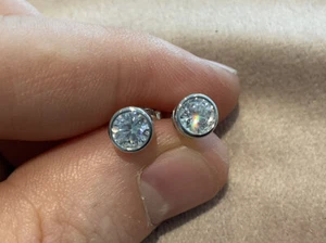 1.0 Carat Lab Created Diamond Solitaire Bezel Stud Earrings Platinum Plated 925 - Picture 1 of 6