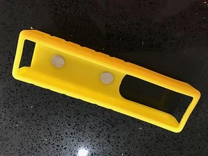 CLIPLIGHT HEMI MINI WORKSHOP / CAR LIGHT MAGNETIC YELLOW RUBBER CASE CASING - Picture 1 of 1