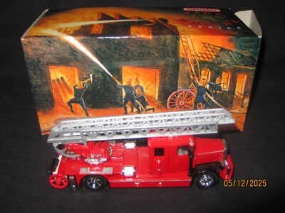 Matchbox Of Yesteryear Fire Truck YFE-05 1932 Mercedes-Benz Ladder Truck MIB - Image 1 of 2
