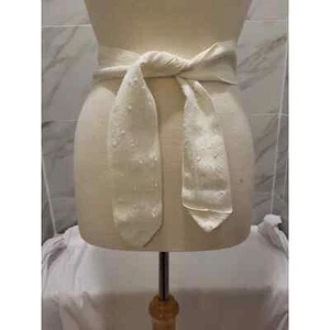 Cinturón de corbata de tela blanca texturizada retro mod 52"" de largo 2,75"" de ancho vintage década de 1980 YK - Imagen 1 de 6