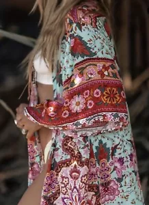 NEW O/S Kimono Wrap Cover Up Floaty & Beautiful BOHO Robe NWT - Picture 1 of 6