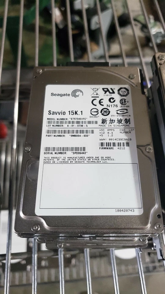 Seagate ST973451FC 73GB 15K FC 2.5" Fibre Channel Hard Disk Drive HDD - Image 1 of 1