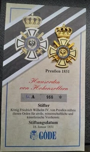 Preussen Hausorden von Hohenzollern mit Schwertern, Göde, Replika mit Karte - Bild 1 von 2