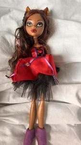Monster High Scary Tales Clawdeen Wolf as Little Dead riding wolf 2008 - Picture 1 of 3