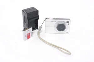 Sony DSC-W120 Digital Point-and-Shoot Camera 4x Zoom 7.2mp - Imagen 1 de 8