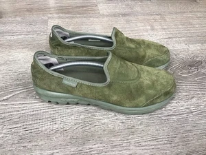 Skechers Go Walk 13511 bequeme Damen-Slipper Freizeitschuhe Größe 9 olivgrün - Bild 1 von 12
