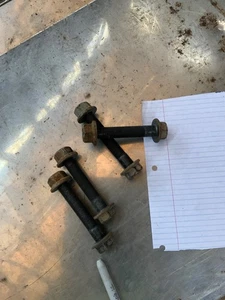 2013-2018 RAM 1500 4X2 REAR LEFT DRIVER LOWER UPPER SUS CONTROL ARM BOLTS - Picture 1 of 1