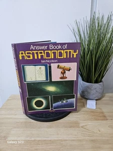 Answer Book Of Astronomy by Lain Nicolson 1975 Hardcover - Picture 1 of 14