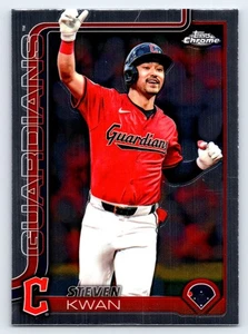 2025 Topps Chrome - 202 Steven Kwan Cleveland Guardians - Imagen 1 de 2