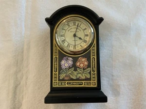 "Reloj de escritorio Roger Lascelles floral negro 4 3/4"" FUNCIONA" - Imagen 1 de 7