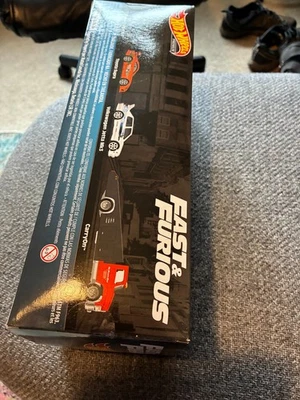 Литой автомобиль премиум-класса Hot Wheels масштаб 1:64 — GMH39 - Изображение 1 из 3