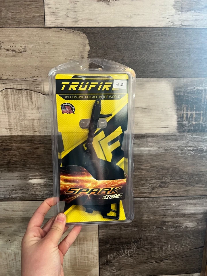 Tru-Fire - SPARK EXTREME BUCKLE - Tru Fire (YOUTH RELEASE) TruFire SPEB - Image 1 of 1