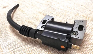 Honda Ignition Coil 30550-ZJ1-023 for GX610 and GX620 - Picture 1 of 10