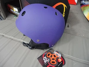 NEU MIT ETIKETT TRIPLE ACHT OLD SCHOOL AUDIO HELM SCHNEEBOARD SKI LILA GUMMI SM 67 - Bild 1 von 3