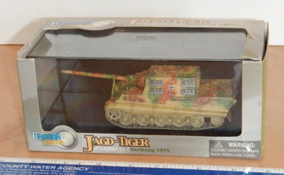 DRAGON ARMOR JAGD-TIGER SPZJDABT 512 TANK, GERMANY 1945, NO. 60013, 1:72, NOS - Image 1 of 4