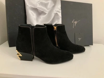 BOTINES GIUSEPPE ZANOTTI MUJER GAMUZA NEGRA CREMALLERA TALLA 39 (9 EE. UU.) HECHOS EN ITALIA Foto 1 de 4