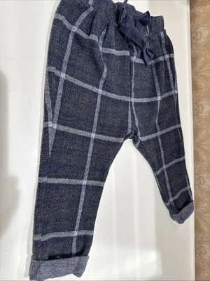 Pantalones a Cuadros Zara Bebé Niña Talla 12-18 Meses Negro y Gris Cintura Elástica Foto 1 de 3